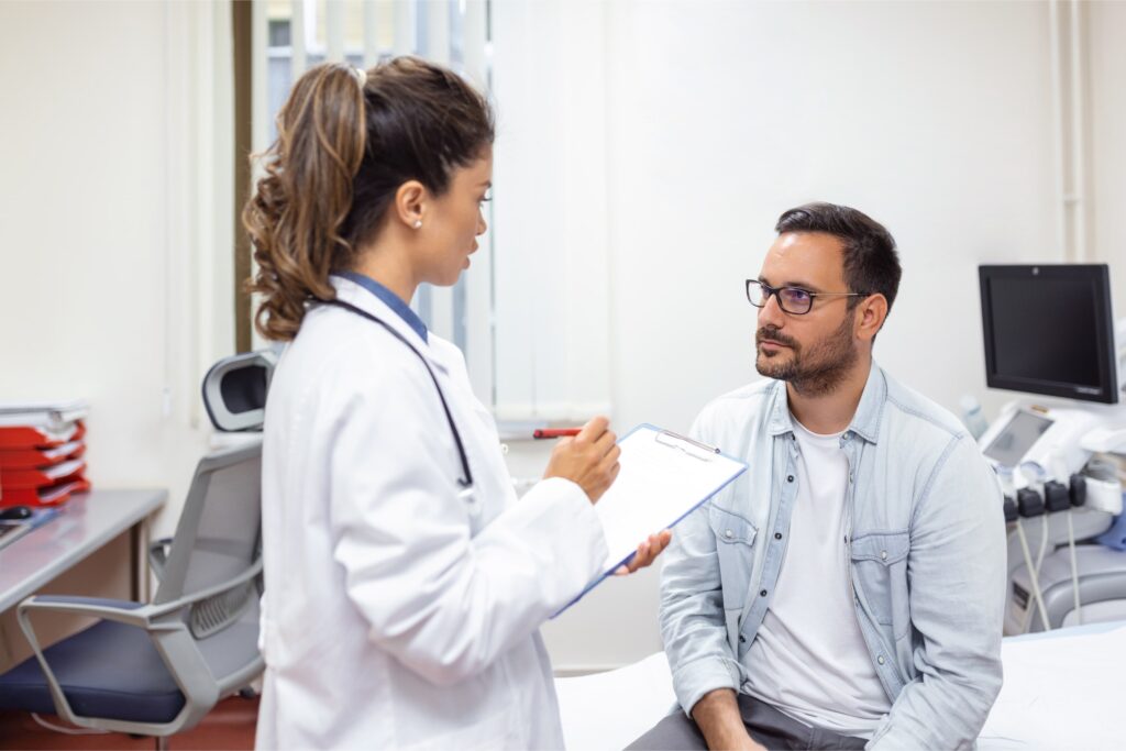 A man talks to his doctor about how to detox from cocaine