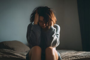 Women who is dealing with post-acute withdrawal syndrome
